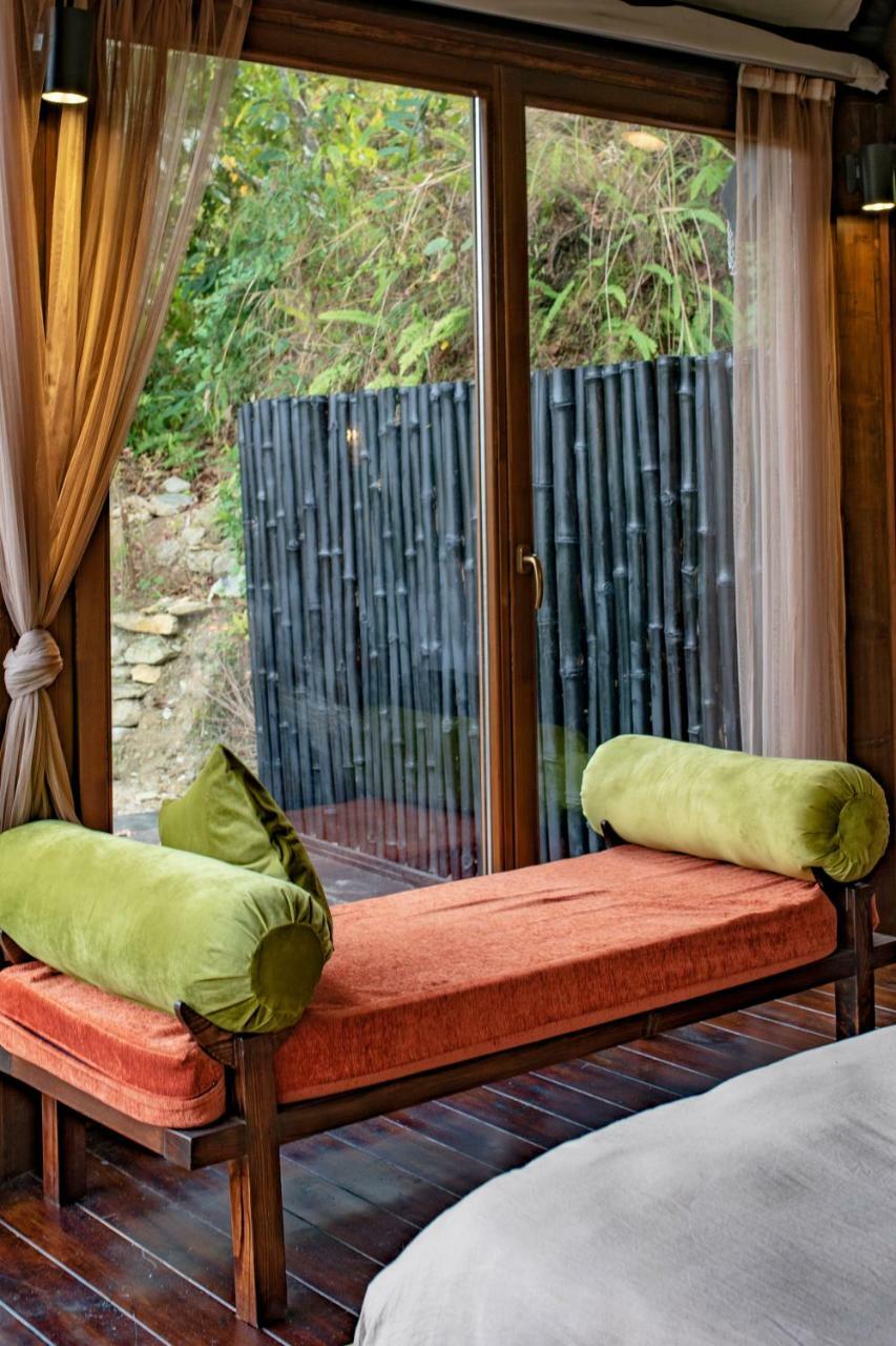 The Pavilions Himalayas Lake View Pokhara Eksteriør billede